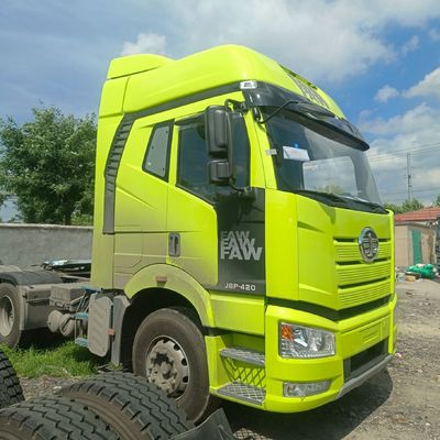6 μήνες Υπηρεσία μετά την πώληση Ντίζελ 6X4 Τρακτέρ J6p420HP με καθίσμα ανάρτησης με αέρα