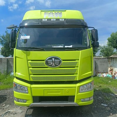 Προσαρμοσμένο αίτημα βαρύ φορτίο FAW Jiefang J6p420HP Diesel Truck για οικοδομικούς χώρους