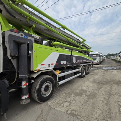 Σινοτρούκ Σασί Κατεβάσιμα φορτηγά Ανακαινισμένα εξαρτήματα αντλιών και ελαστικά