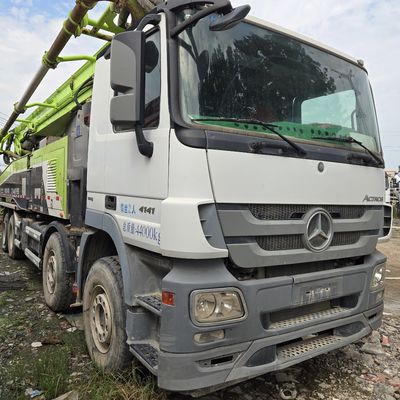 Τάξι Sinotruk με χειροκίνητη μετάδοση εξοπλισμένο με ανακαινισμένα εξαρτήματα και ελαστικά