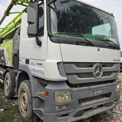 8×4 τροχός κίνησης Sinotruk Τάξι Τροχαία αντλία σκυροδέματος με σύστημα βοηθητικού διεύθυνσης