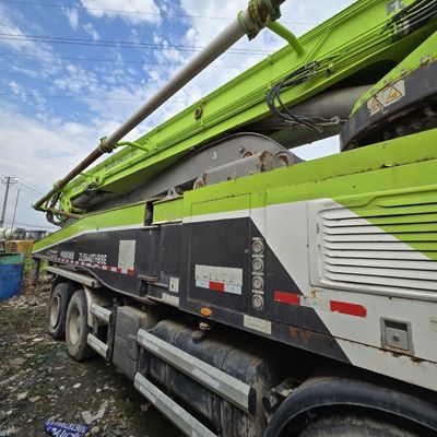 21-30t Προσαρμόσιμο σασί Sinotruk με βοηθητικό τιμόνι και ελαστικά