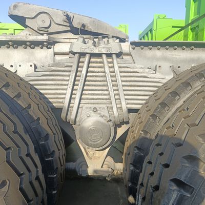 375HP βαρύ φορτίο ελκυστήρα ρυμουλκούμενο όχημα Euro 3 πρότυπο εκπομπών και ανταγωνιστικό
