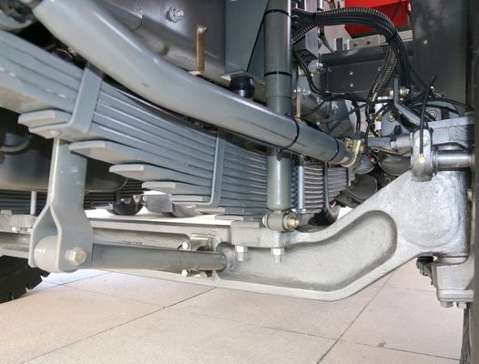 Προσαρμοσμένο 6×4 Επαναστατικό HOWO Hova 70t ορυχείο σκουπιδιών για τις απαιτήσεις των πελατών σας