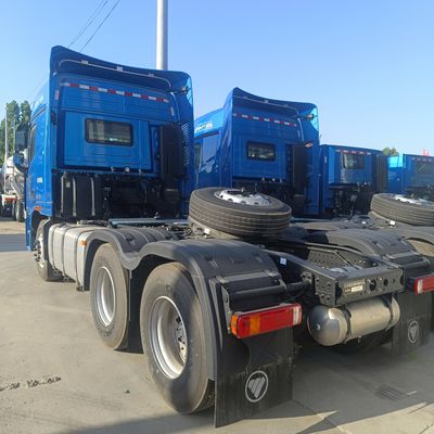 Χειροκίνητο κιβώτιο μεταφοράς Foton Auman Prime Mover ρυμουλκούμενα φορτηγά 6X4 ρυμουλκούμενα φορτηγά ελκυστήρα