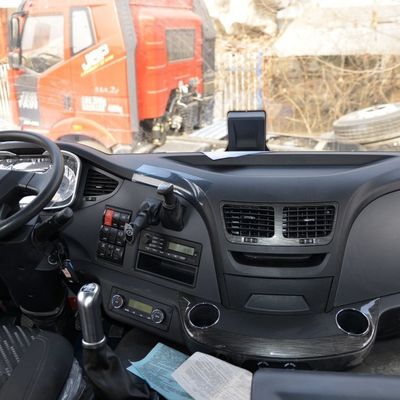 Επιλογή προσαρμογής Jh6 βαρύ φορτίο 420HP τρακτέρ φορτηγό με καθίσμα ανάρτησης αέρα