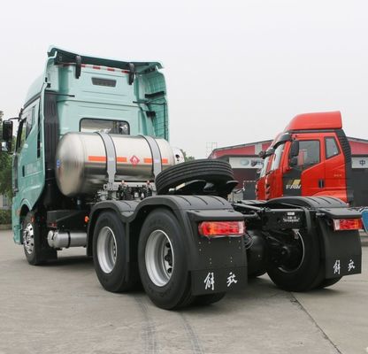 Υψηλής ροπής χρησιμοποιούμενο FAW J6V CNG 375/420HP Τρακτικό κεφάλι φορτηγού με πολλαπλές μετατροπές μπροστά