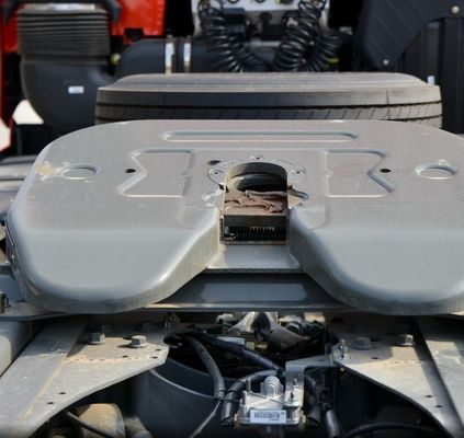 6Χ4 Χρησιμοποιούμενο FAW Jiefang J7 βαρύ φορτηγό 550HP Εθνικό Πέντε Amt αυτόματο ελκυστήρα με εξαρτήματα