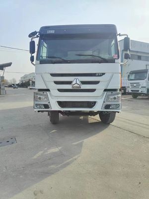 8.5x2.6x3.6m βαρύ φορτηγό ντάμπινγκ με σασί Sinotruk ανθεκτικό 4-6L χωρητικότητα κινητήρα