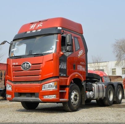 Κόκκινο FAW Liberation Jh6p αυτόματο ελκυστήρα 6X4 Τύπος κίνησης για εφαρμογές βαρέων βαρών