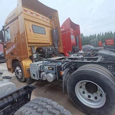Ελαστικό βαρύ φορτίο Sinotruk Τάξι Καμιόνι σκουπιδιών με υποβοηθούμενο υδραυλικό τιμόνι