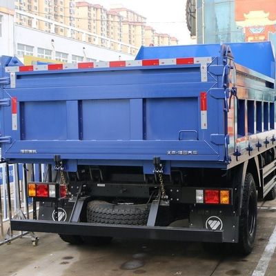 Σχεδιασμός ελαστικών χωρίς σωλήνες Φρέμα φορτηγού μεταχειρισμένου με σασί Sinotruk Βαρύ εξοπλισμό