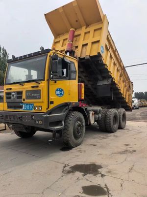 Sinotruck Rhd Δικαίωμα οδήγησης LHD 6X4 100t φορτώσιμο φορτηγό βυθόφορο φορτηγό βυθόφορο για ≤5 θέσεις