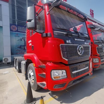 400L δεξαμενή καυσίμου Shacman ελκυστήρα φορτηγό με χειροκίνητο κιβώτιο και καθίσμα ανάρτησης αέρα