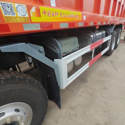 Στυλ ανύψωσης μπροστά Χρησιμοποιείται Sinotruk HOWO 6*4 φορτηγό βυθιστήρα για τη μεταφορά βαρέων μεταφορών