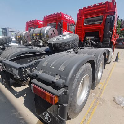 400L δεξαμενή καυσίμου Shacman ελκυστήρα φορτηγό με χειροκίνητο κιβώτιο και καθίσμα ανάρτησης αέρα