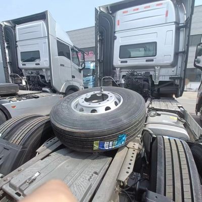 Κίτρινος ποταμός X7 570 Εθνικό VI φορτηγό έλξης με κινητήρα ντίζελ με χωρητικότητα φορτίου &gt; 50 τόνους