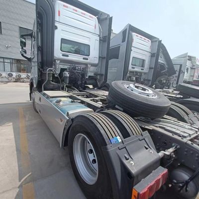 Κίτρινος ποταμός X7 570 Εθνικό VI φορτηγό έλξης με κινητήρα ντίζελ με χωρητικότητα φορτίου &gt; 50 τόνους