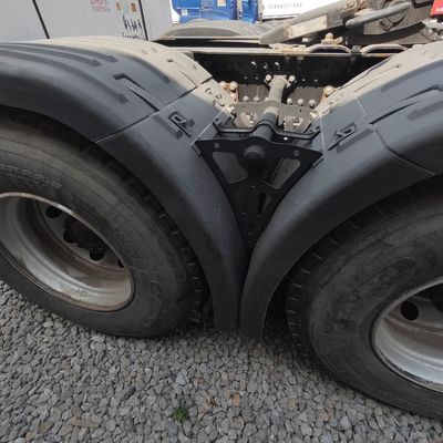 Ελαστικά και σασί Sinotruk Πολυλειτουργικό φορτηγό για μεταφορά λιμένων προσαρμοσμένο