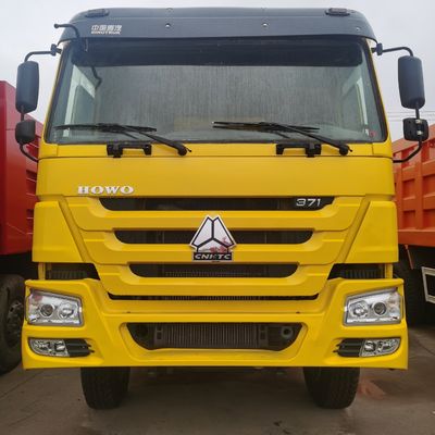 Καρβονικό χάλυβα Cargo Box Sinotruck Tipper Truck 6X4 για βαριές βιομηχανικές μεταφορές