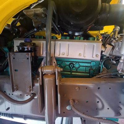 Καρβονικό χάλυβα Cargo Box Sinotruck Tipper Truck 6X4 για βαριές βιομηχανικές μεταφορές