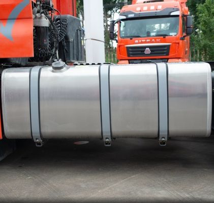 Υδραυλικό τιμόνι Sinotruck 6X4 Τρακτέρ για ρυμούλκηση ημιπροκατασκευής Τρακτέρ μεταφοράς μεταχειρισμένων οχημάτων