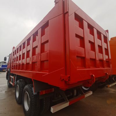 Βιομηχανική μεταφορά Sinotruck 6X4 Τελαχιστοφόρος με χωρητικότητα φόρτωσης 30 τόνων και ελαστικό