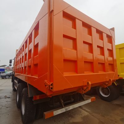 Σχεδιασμός ελαστικών χωρίς σωλήνα 6X4 Sinotruck βαρύ φορτίο με 351-450 ίππους