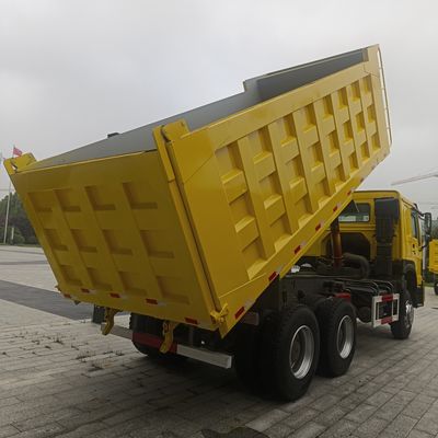 Χρησιμοποιούμενο φορτηγό 6X4 με χειροκίνητη μετάδοση ιδανικό για μεταφορά εμπορευμάτων