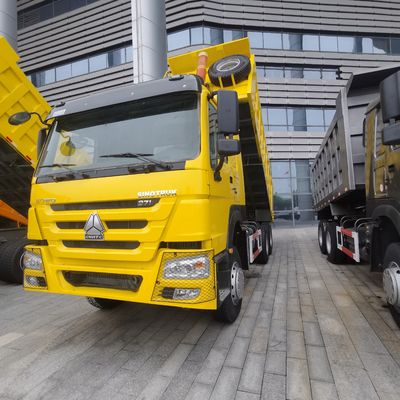 31-40 τόνων βαρύ φορτίο Sinotruck Tipper με υδραυλικό τιμόνι και χωρητικότητα φόρτωσης 50 τόνων