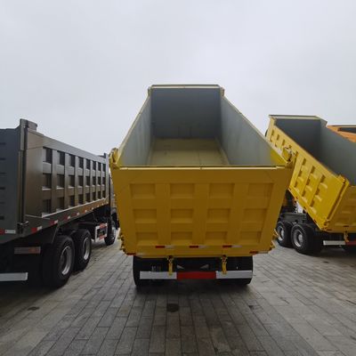Χρησιμοποιούμενο φορτηγό απορριμμάτων Hovo 6X4 LHD με υδραυλικό τιμόνι και ελαστικά χωρίς σωλήνες