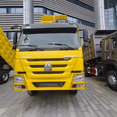 Οχήμα μεταφοράς σασί Sinotruk Χρησιμοποιούμενο φορτηγό απορριμμάτων με υδραυλικό τιμόνι και χωρητικότητα 30 τόνων