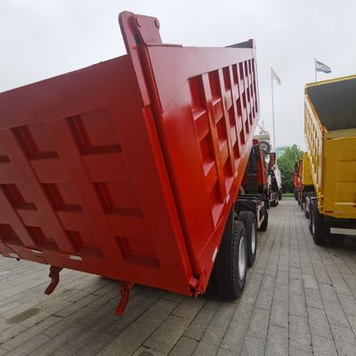30 τόνων χωρητικότητα Sinotruck Μεταγωγικό φορτηγό με υδραυλικό τιμόνι και 351-450 ίππους