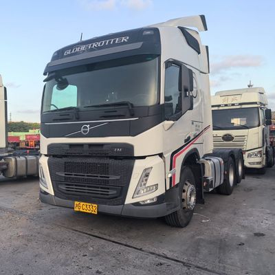Σχεδιασμός ελαστικών χωρίς σωλήνα Volvo Tipper Dumper με καθίσμα αέρος ανάρτησης Carbon Steel Cargo Box