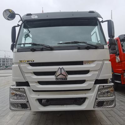 31-40 τόνων χωρητικότητα φορτίου Sinotruk Dump Truck με βελτιωμένη χωρητικότητα φορτίου και ελαστικό