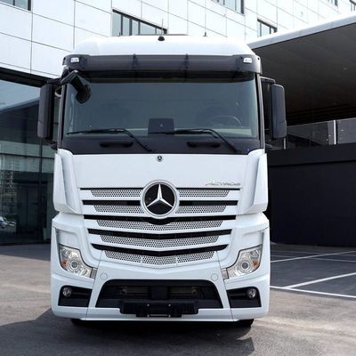 Ελκυστήρας Mercedes Actros 6X4 με εθνική συμμόρφωση VI και πρότυπο εκπομπών Euro 5
