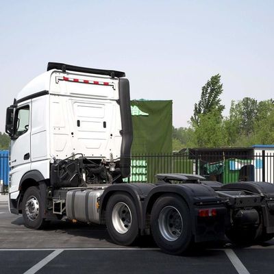 Ελκυστήρας Mercedes Actros 6X4 με εθνική συμμόρφωση VI και πρότυπο εκπομπών Euro 5