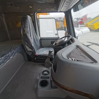 Οχήμα εξοπλισμού εξόρυξης Sinotruk Τάξι 30-40 τόνων με αμερικανικό νόμισμα και ελαστικά