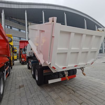 30-40 τόνων Sinotruk Chassis με χειροκίνητο κιβώτιο μεταφοράς Heavy Duty Dump Hauler για την εξορυκτική βιομηχανία