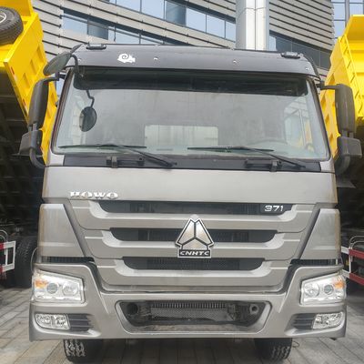Πουλάω 6x4 10 τροχούς χρησιμοποιημένο HOWO φορτηγό απορριμμάτων Υπηρεσία μεταπώλησης για 6 μήνες