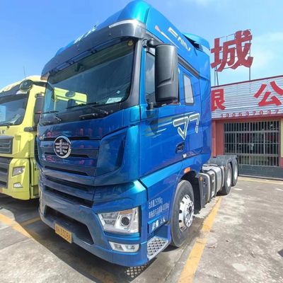 Jiefang J7 φορτηγό 6 μήνες Υπηρεσία μεταπώλησης Shacman 560HP βαρέα εξαρτήματα καθίσματα ≤5