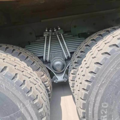 Μεγάλη χωρητικότητα φορτίου 6x4 φορτηγό σκουπιδιών Sinotruk υπόστρωμα Υδραυλικό τιμόνι για εμπορικά