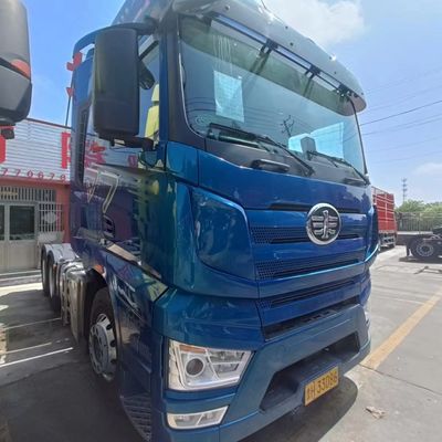 Μεταγωγικό φορτηγό 560 ίππων για μεγάλες αποστάσεις με καθίσμα υδραερίου και δεξαμενή καυσίμου 400 λίτρων