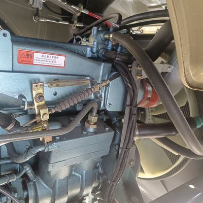 Οχήματα με χειροκίνητη μετάδοση 6X4 με υδραυλικό τιμόνι και ελαστικά υποβοήθησης ισχύος