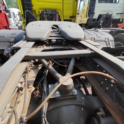 Sinotruck 480HP Semi-Relayer με Air Suspension καθίσμα και 8.800kg Πακέτο Ακαθάριστο βάρος