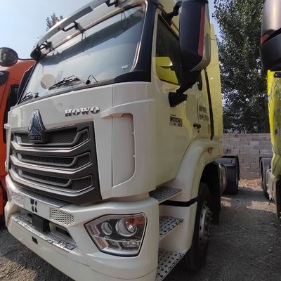 Sinotruck Sitrak 6X4 Χρησιμοποιημένο HOWO Φορτηγό Μεταφοράς Πακέτο Μέγεθος 700.00cm * 250.00cm * 345.00cm