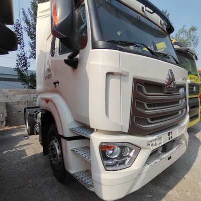 Sinotruck Sitrak 6X4 Χρησιμοποιημένο HOWO Φορτηγό Μεταφοράς Πακέτο Μέγεθος 700.00cm * 250.00cm * 345.00cm