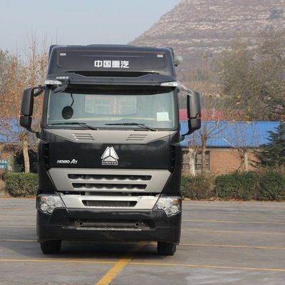Προσαρμοσμένο Sinotruck HOWO 400HP βαρύ φορτίο ελκυστήρα ρυμουλκούμενο με 1000L δεξαμενή καυσίμου ντίζελ