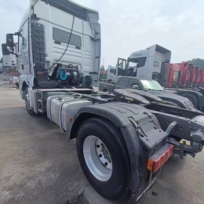 Φορτηγό 540HP με δεξαμενή καυσίμου 1000L και λειτουργία ρυμούλκησης βαρέων φορτίων