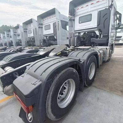 Αμαξοστοιχία Auman 400HP βαρύ φορτίο ελκυστήρα με λειτουργία του καθίσματος του οδηγού